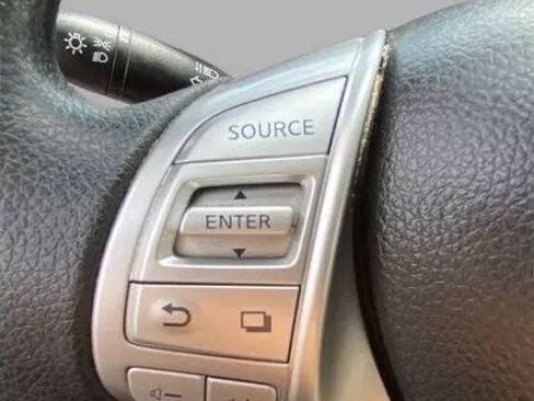 Used 2016 Nissan Rogue S AWD/4WD image 20