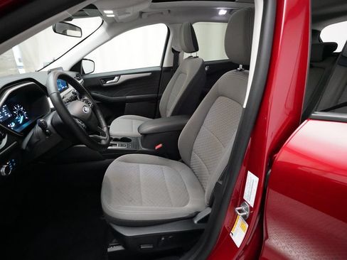 Used 2021 Ford Escape SE w/ SE Sport Appearance Package AWD/4WD image 7