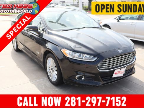 Used 2014 Ford Fusion Energi SE image 1