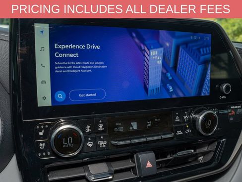 Used 2023 Toyota Highlander Limited FWD image 15