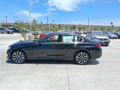 New 2026 BMW 330i Sedan w/ Convenience Package RWD image 10