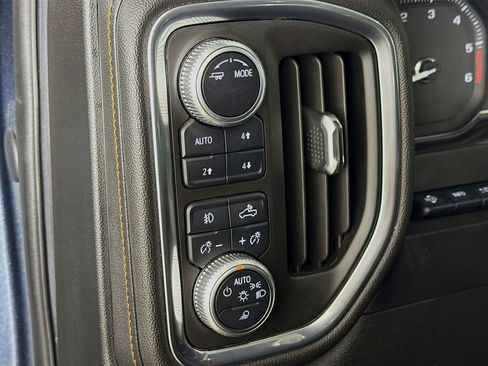 Used 2020 GMC Sierra 1500 AT4 w/ AT4 Premium Package AWD/4WD image 11