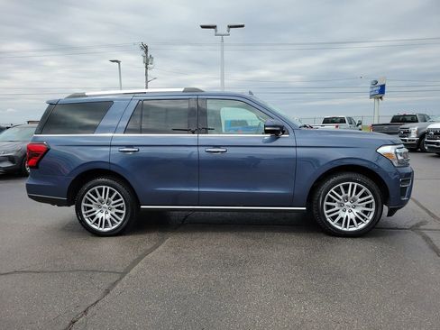 Certified 2022 Ford Expedition Limited AWD/4WD image 3