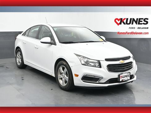 Used 2015 Chevrolet Cruze LT FWD image 1