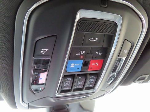 New 2026 Jeep Grand Cherokee L Limited image 15