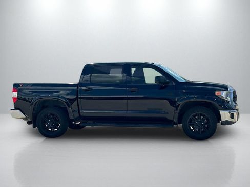 Used 2018 Toyota Tundra SR5 w/ SR5 Upgrade Package RWD image 4