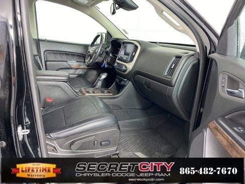 Used 2022 GMC Canyon Denali image 30