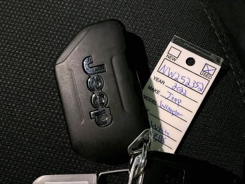 Used 2022 Jeep Wrangler Unlimited Sport AWD/4WD image 13