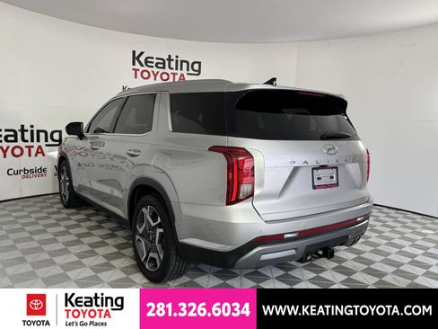 Used 2024 Hyundai Palisade Limited FWD image 7