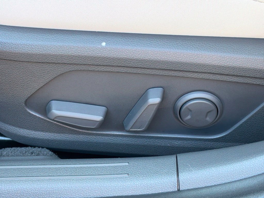 Certified 2025 Hyundai Sonata SEL AWD/4WD image 18