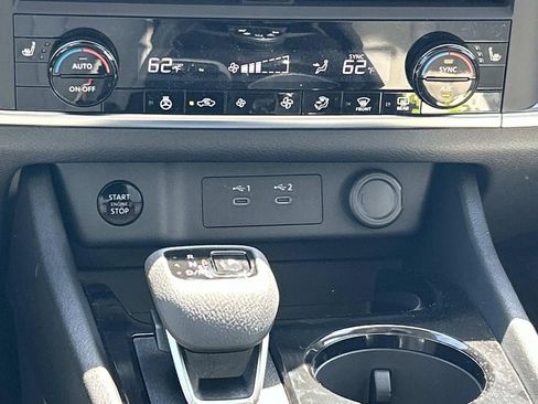 New 2026 Nissan Rogue SV AWD/4WD image 28