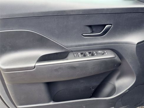 Used 2026 Hyundai Kona SEL Sport FWD image 14