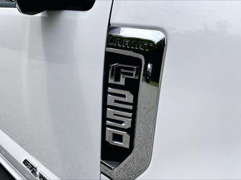 Used 2021 Ford F250 Lariat w/ Tremor Off-Road Package AWD/4WD image 10