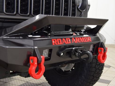 Used 2024 Jeep Wrangler Unlimited Rubicon w/ Convenience Group image 11