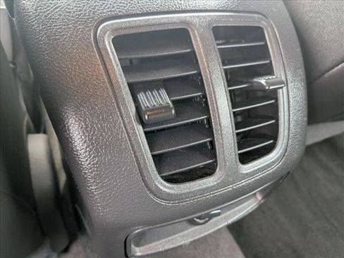 Used 2013 Ford Taurus Limited FWD image 22