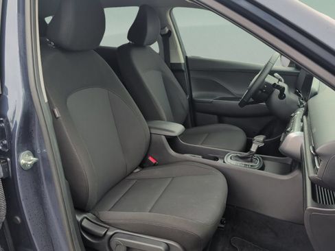 Used 2025 Hyundai Kona SEL FWD image 40