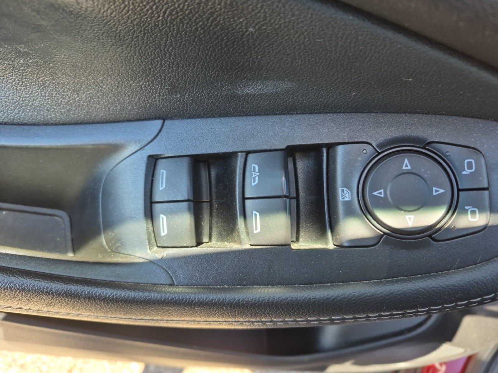 Used 2022 Buick Encore GX Preferred w/ Cold Weather Comfort Package AWD/4WD image 15