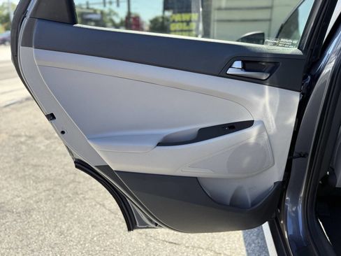 Used 2017 Hyundai Tucson SE AWD/4WD image 20