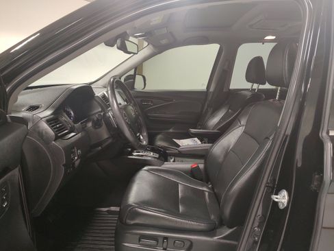Used 2017 Honda Pilot Elite image 10