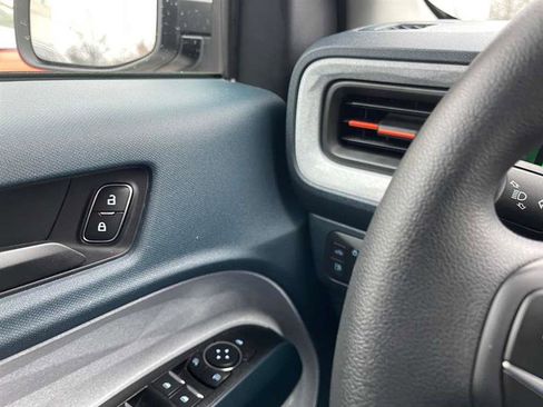 Used 2022 Ford Maverick XLT image 60