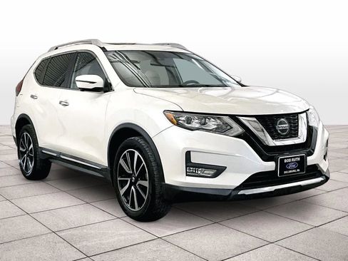 Used 2019 Nissan Rogue SL w/ Premium Package image 2