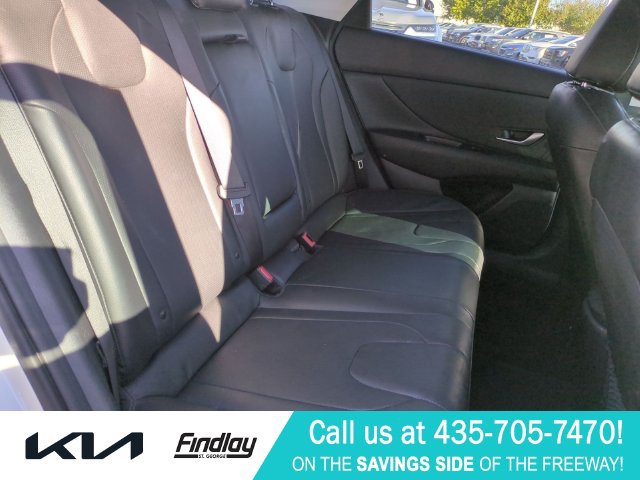 Used 2023 Hyundai Elantra Limited FWD image 32