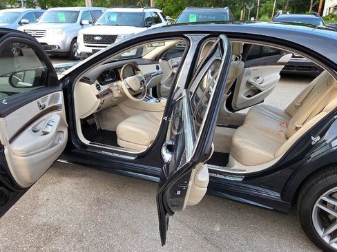 Used 2015 Mercedes-Benz S 550 4MATIC Sedan image 30