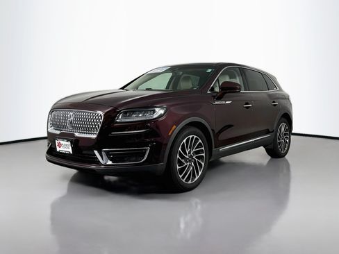 Used 2019 Lincoln Nautilus Reserve AWD/4WD image 3