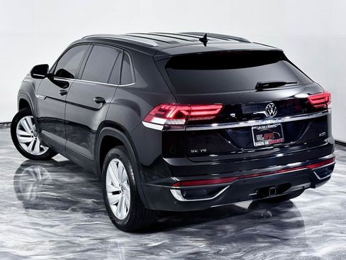 Used 2020 Volkswagen Atlas Cross Sport SE AWD/4WD image 12