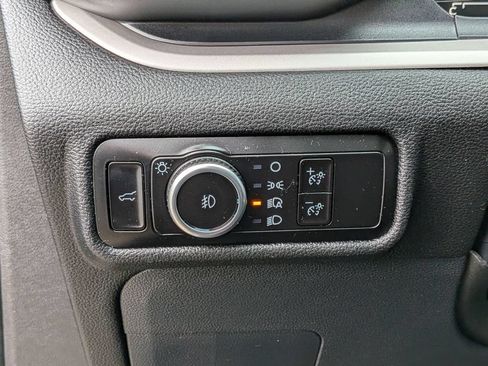 Used 2023 Ford Explorer XLT w/ Equipment Group 202A AWD/4WD image 16