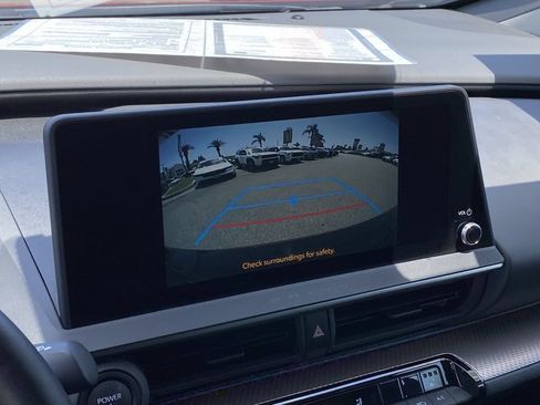 Certified 2026 Toyota Prius XLE FWD image 30