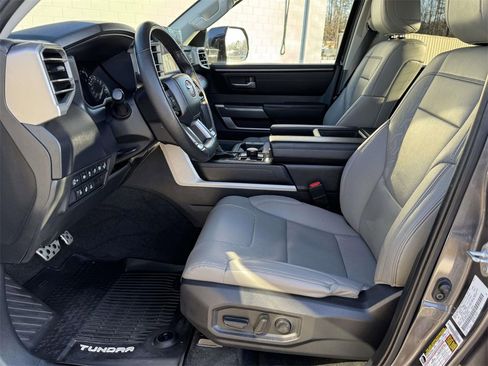 Used 2022 Toyota Tundra SR5 image 20