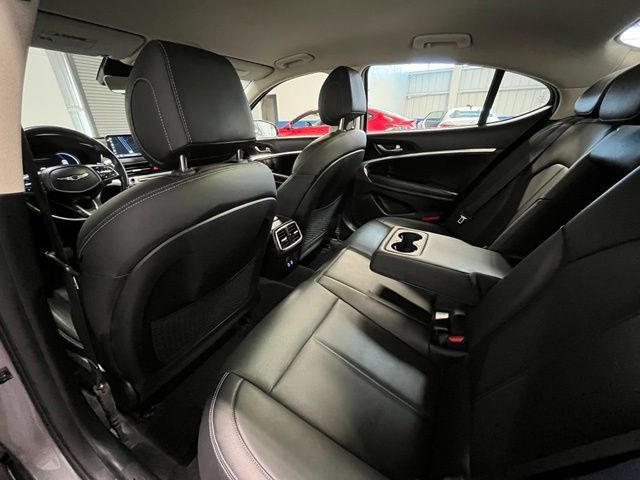 Used 2025 Genesis G70 2.5T RWD image 15