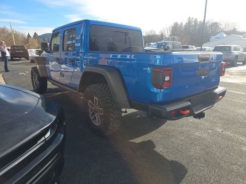 New 2026 Jeep Gladiator Mojave image 4