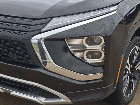 Used 2024 Mitsubishi Eclipse Cross SE image 30