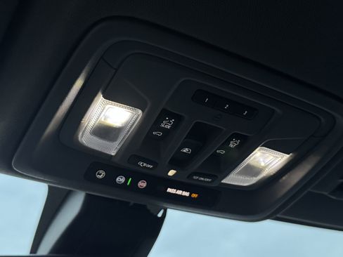 Used 2023 GMC Sierra 2500 Denali image 32