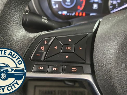 Used 2024 Nissan Kicks SV image 11