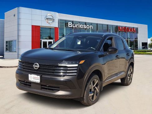 New 2026 Nissan Kicks SV image 1