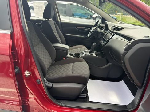 Used 2021 Nissan Rogue Sport SV FWD image 25