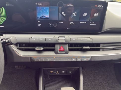 Used 2025 Kia K4 FWD image 18