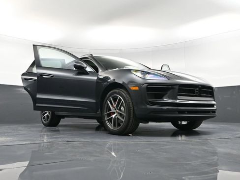 New 2026 Porsche Macan S AWD/4WD image 38