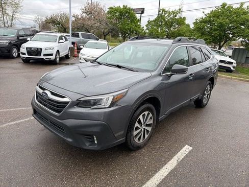 Used 2020 Subaru Outback Premium AWD/4WD image 1