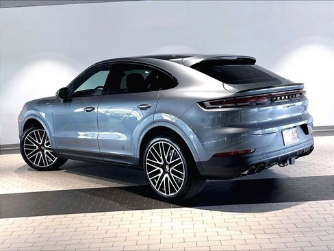 New 2026 Porsche Cayenne S AWD/4WD image 3