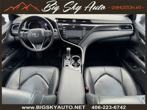 Used 2018 Toyota Camry XSE image 14
