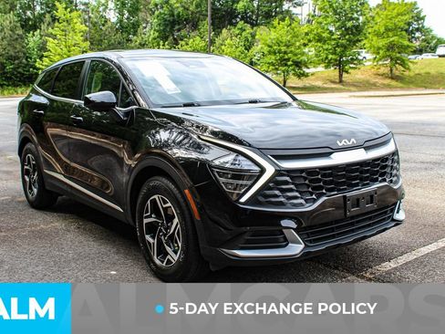 Used 2025 Kia Sportage LX FWD image 4