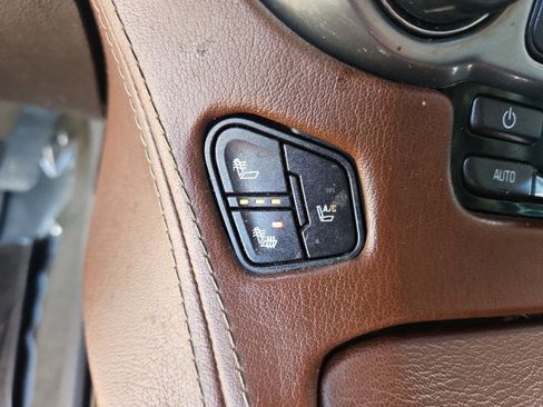 Used 2016 Chevrolet Suburban LTZ image 20