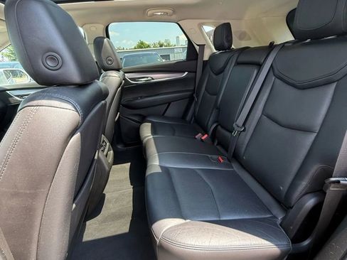 Used 2017 Cadillac XT5 Luxury image 10