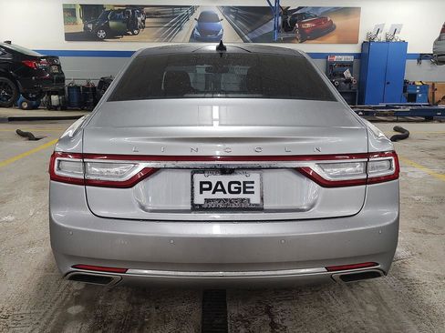 Used 2020 Lincoln Continental AWD w/ Premium Package image 26