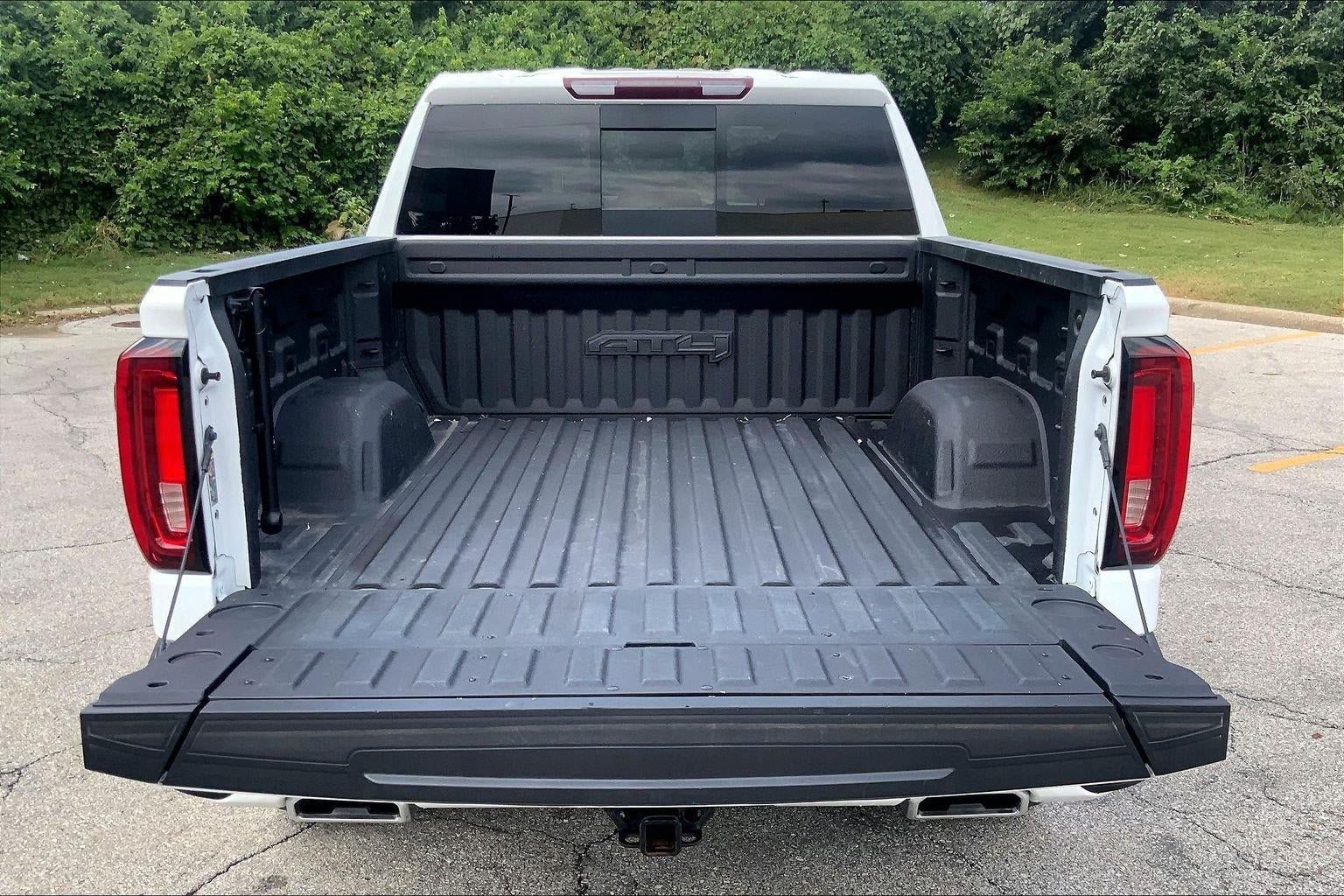 Used 2022 GMC Sierra 1500 AT4 w/ AT4 Preferred Package AWD/4WD image 4