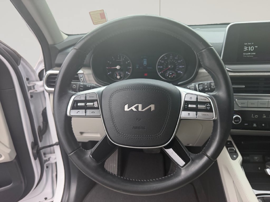 Certified 2022 Kia Telluride EX w/ EX Premium Package FWD image 13
